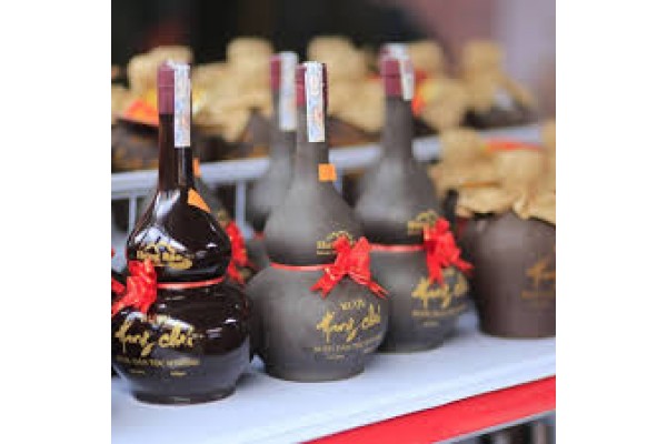 Cùng tìm hiểu cách thức chưng cất rượu Hang Chú ngon nổi tiếng ở Sơn La
